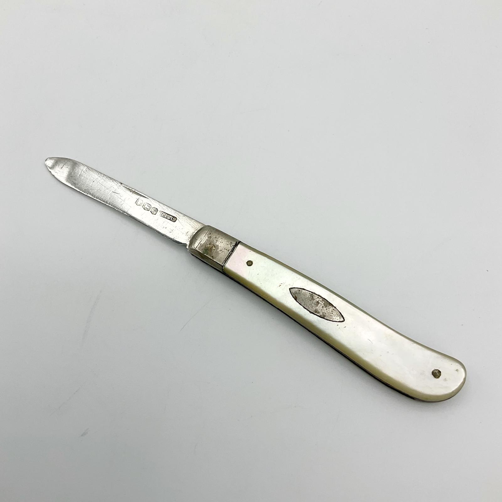 Vintage Sterling Silver Fruit Knife - 1932 Hallmark (1 of 10) Vintage Sterling Silver Fruit Knife - 1932 Hallmark (1 of 10)