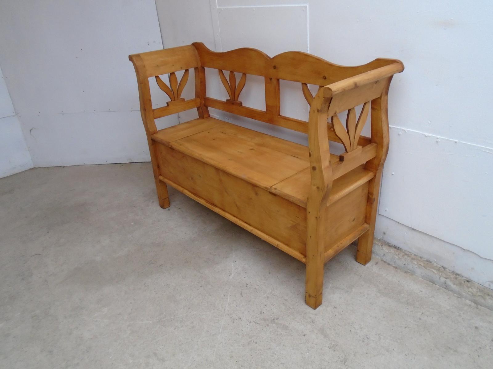 Beautifully Waxed 1-2 Seater Reclaimed Pine Box Settle / Bench (1 of 9)