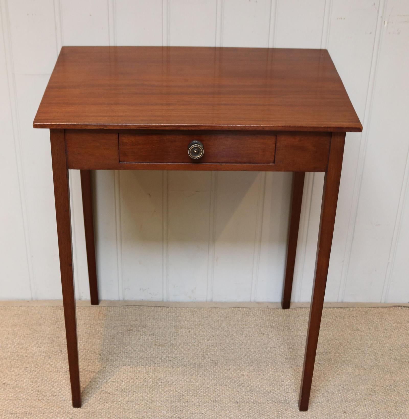 Edwardian Mahogany Side Table c.1910 (1 of 9) Edwardian Mahogany Side Table c.1910 (1 of 9)