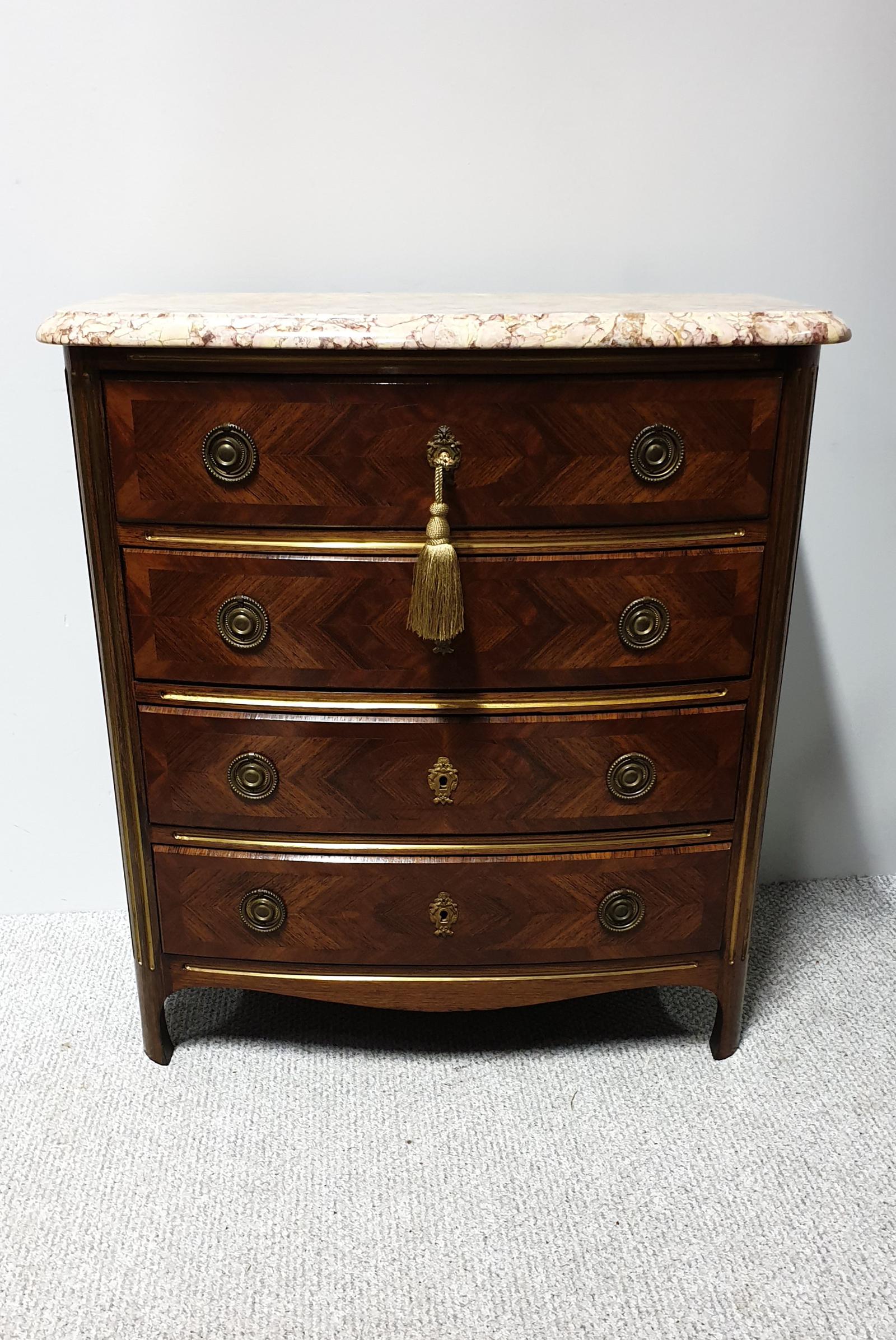 French Bow Front Commode Chest of Drawers of Small Proportions (1 of 1) French Bow Front Commode Chest of Drawers of Small Proportions (1 of 1)