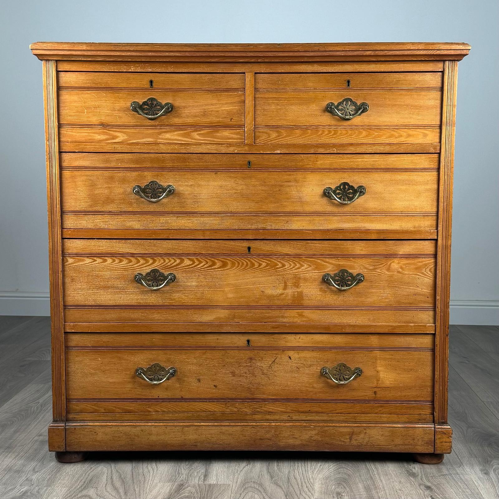 Antique Late 19th Century Fine Quality Chest of Drawers in Oak (1 of 11) Antique Late 19th Century Fine Quality Chest of Drawers in Oak (1 of 11)