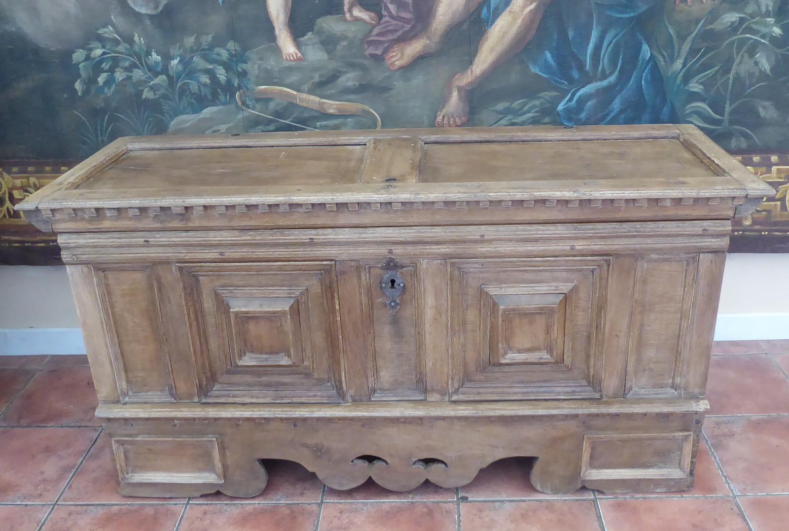 Large Country Oak Coffer c.1660 (1 of 20)