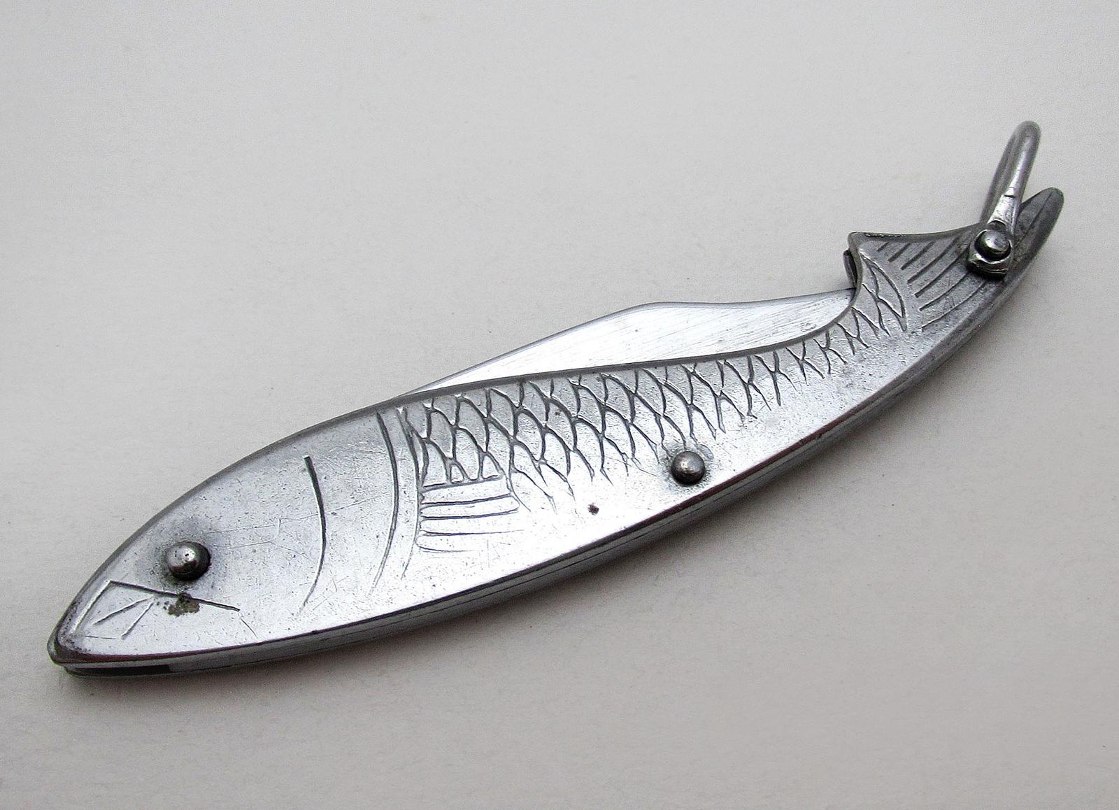 Mid Century Vintage Metal Novelty Fish Folding Pocket Knife Penknife (1 of 6) Mid Century Vintage Metal Novelty Fish Folding Pocket Knife Penknife (1 of 6)