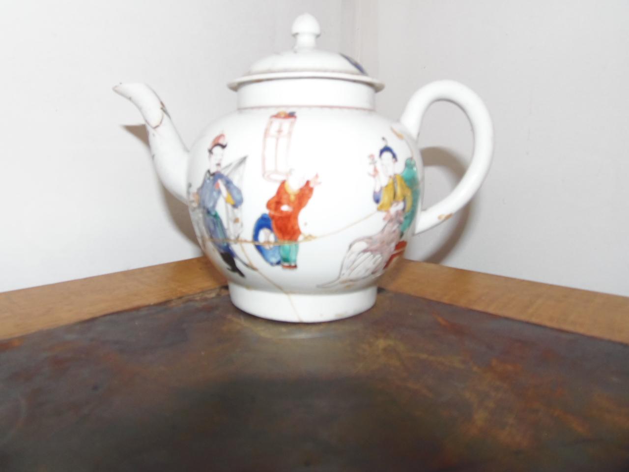 Early Worcester Teapot (1 of 11)