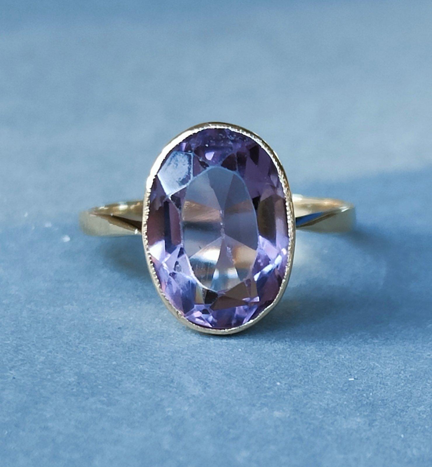 Antique 9ct Gold Amethyst Statement Ring (1 of 9) Antique 9ct Gold Amethyst Statement Ring (1 of 9)