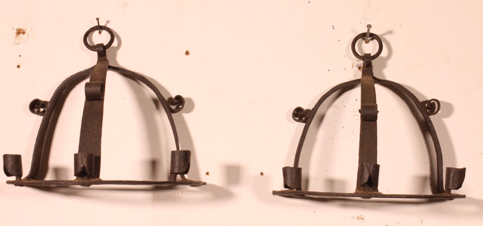 Pair Of Medieval-style Wrought-iron Sconces (1 of 7) Pair Of Medieval-style Wrought-iron Sconces (1 of 7)