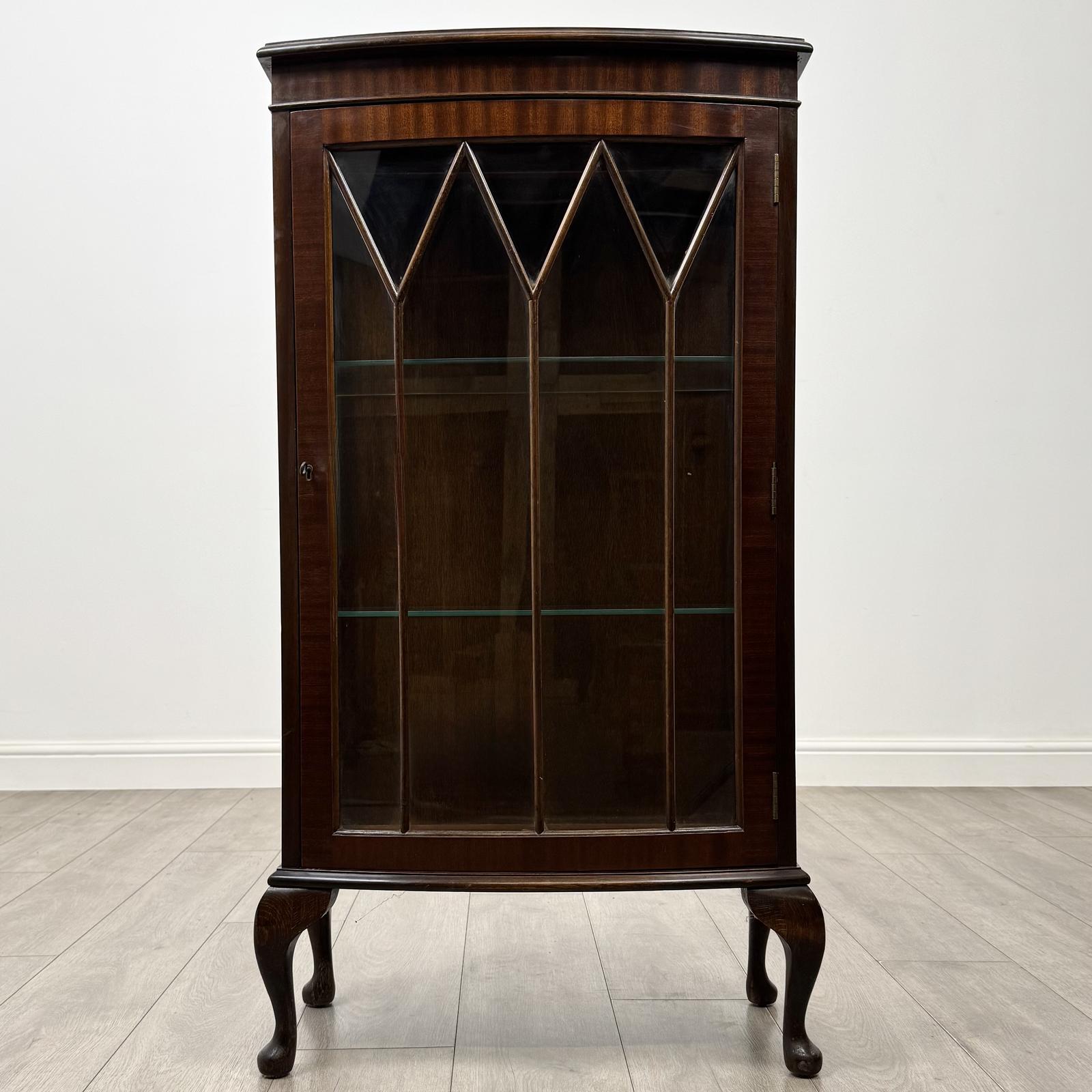 Antique 20th Century Small Display Cabinet in Mahogany (1 of 9) Antique 20th Century Small Display Cabinet in Mahogany (1 of 9)