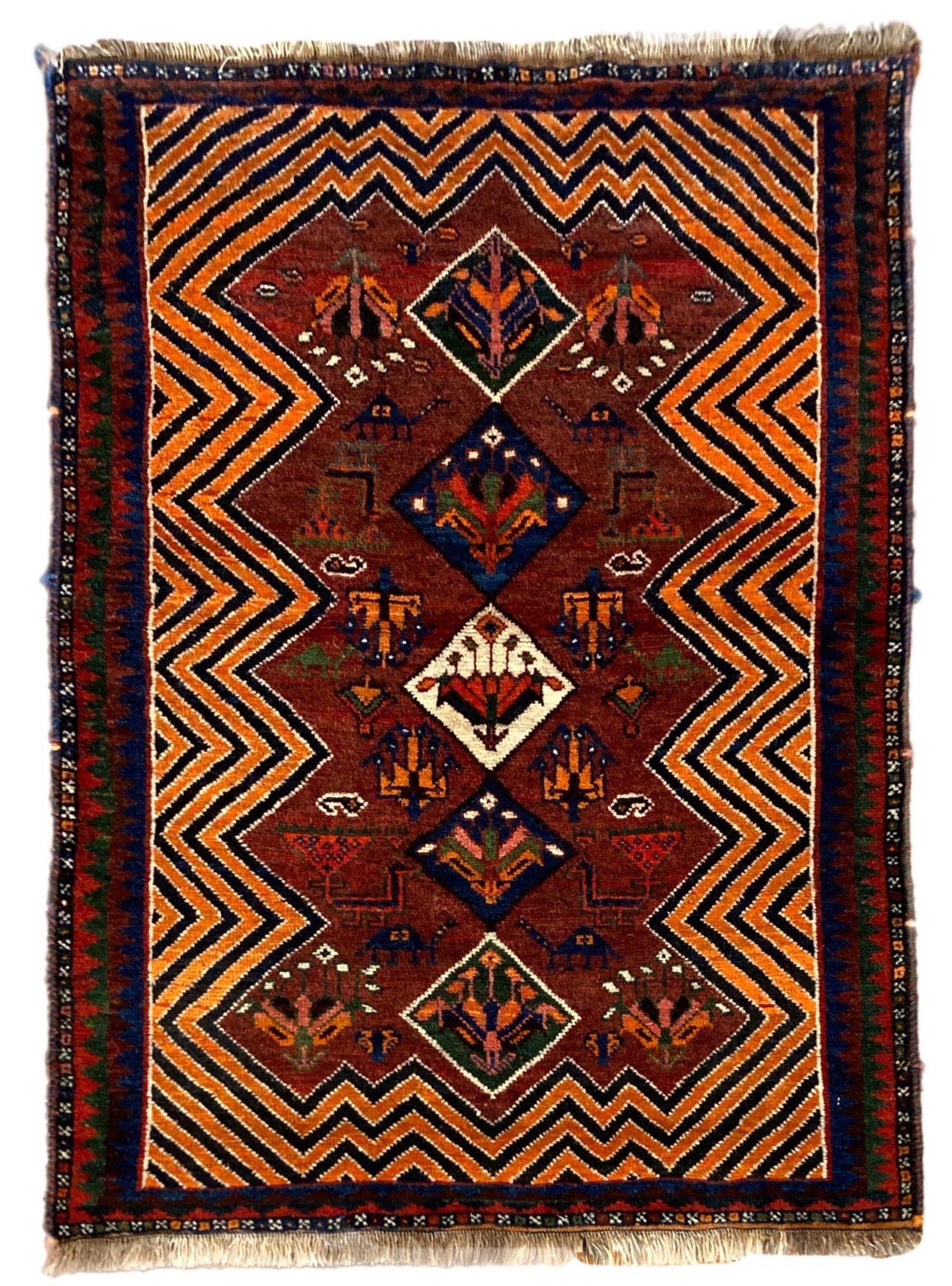 Antique Gabbeh Rug 1.58m x 1.08m (1 of 19)