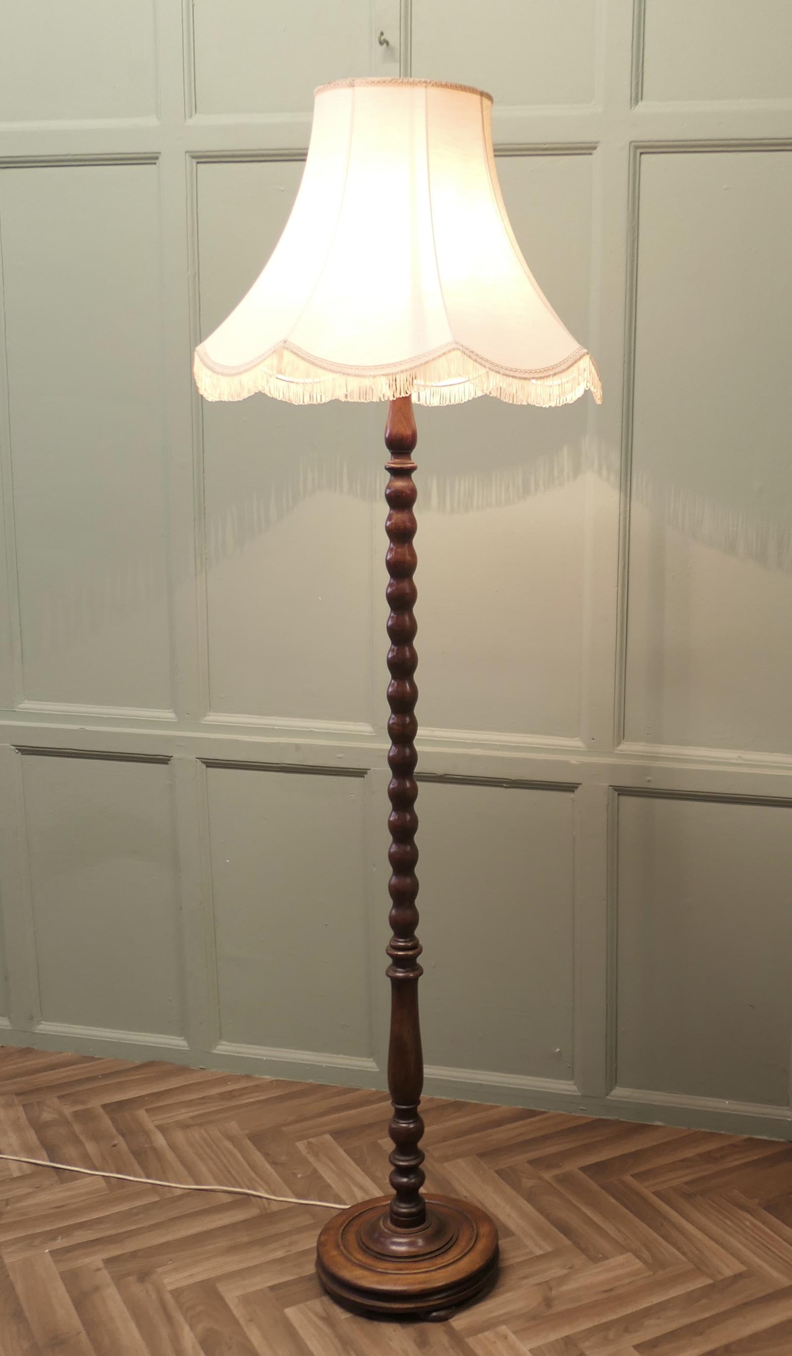 Turned Oak Floor Lamp, Standard Lamp (1 of 6)