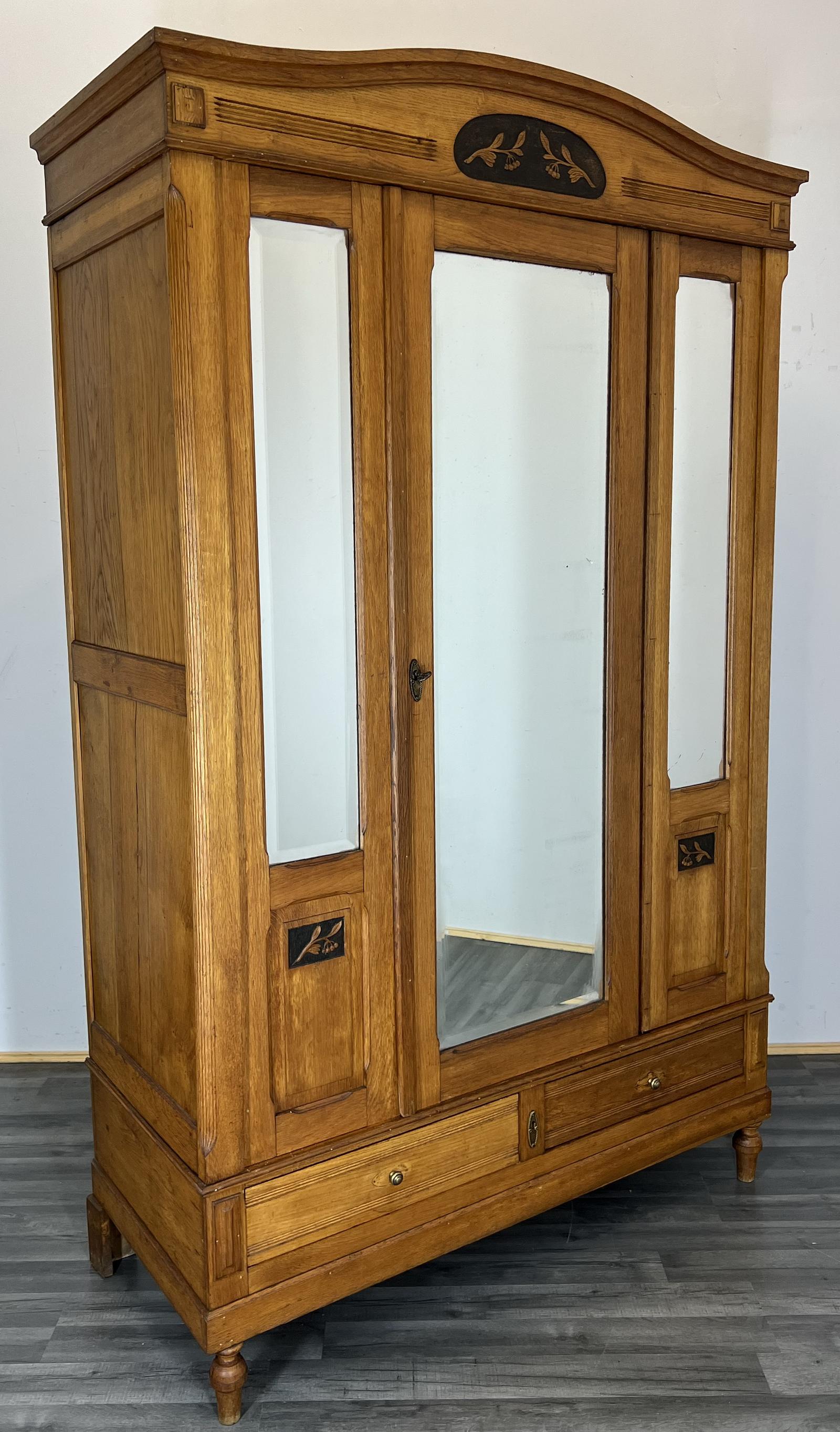 Impressive Antique French Armoire Wardrobe with Mirrors (1 of 16) Impressive Antique French Armoire Wardrobe with Mirrors (1 of 16)