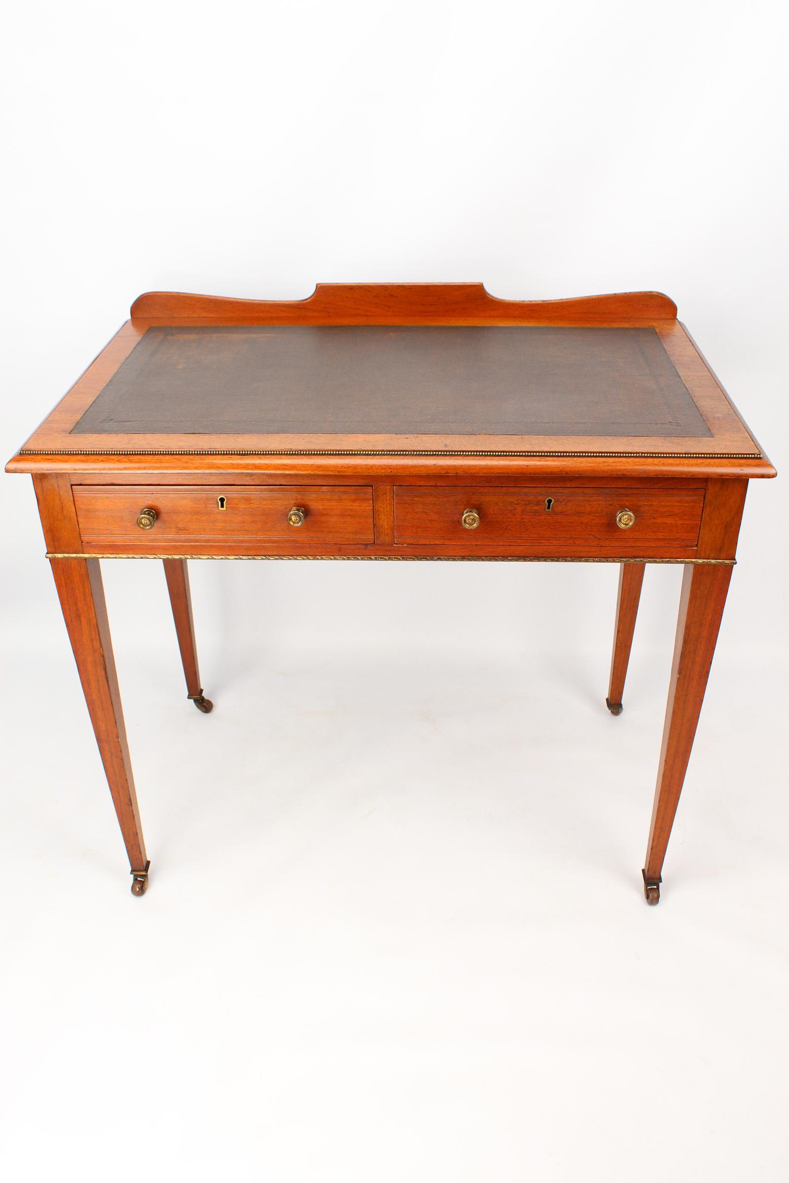 Small Edwardian Mahogany Desk / Writing Table (1 of 13)