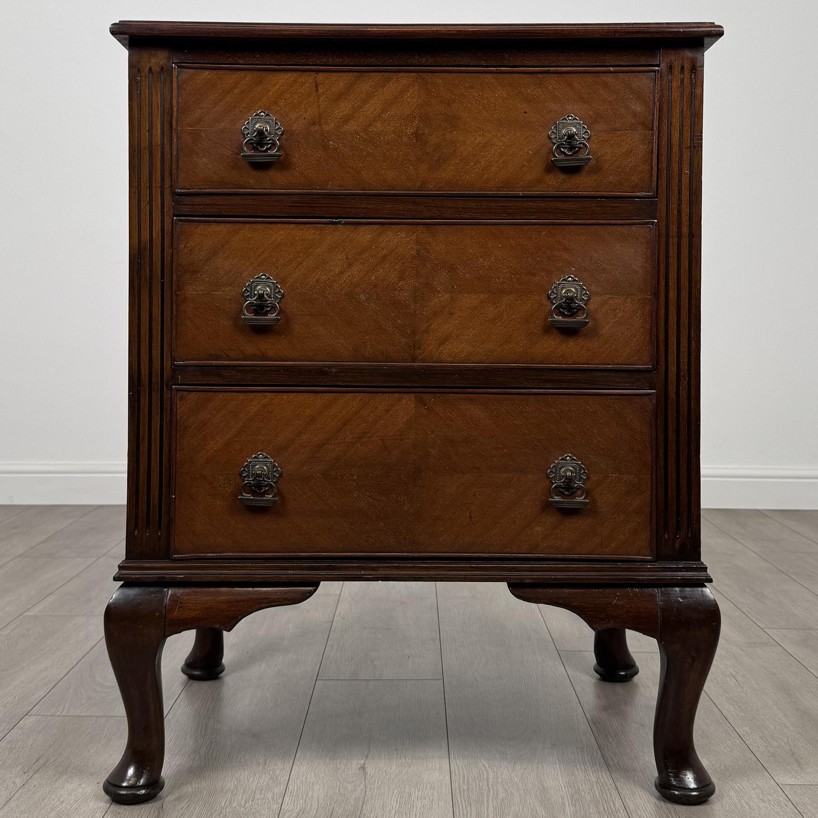 Antique 20th Century Small Mahogany Chest of Drawers (1 of 11)