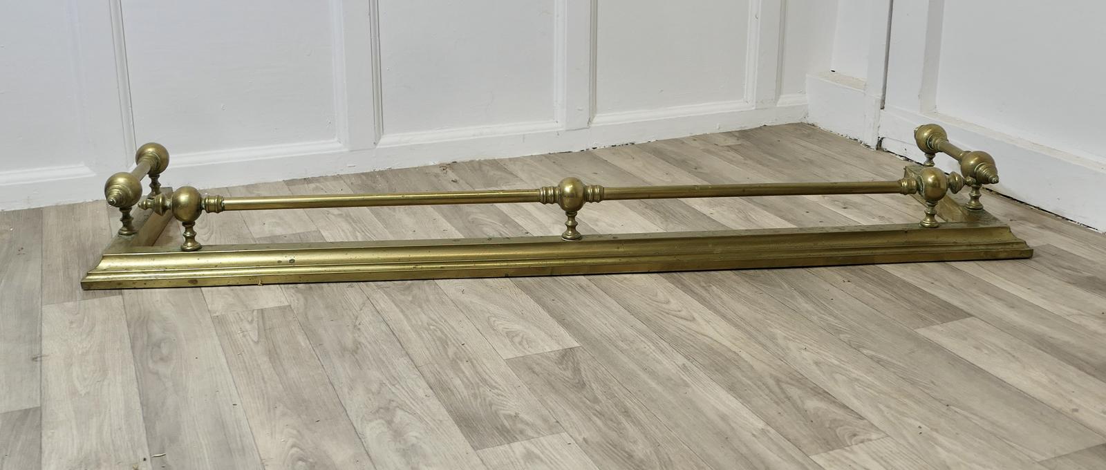 Beautiful Large Victorian Brass Fender (1 of 7)