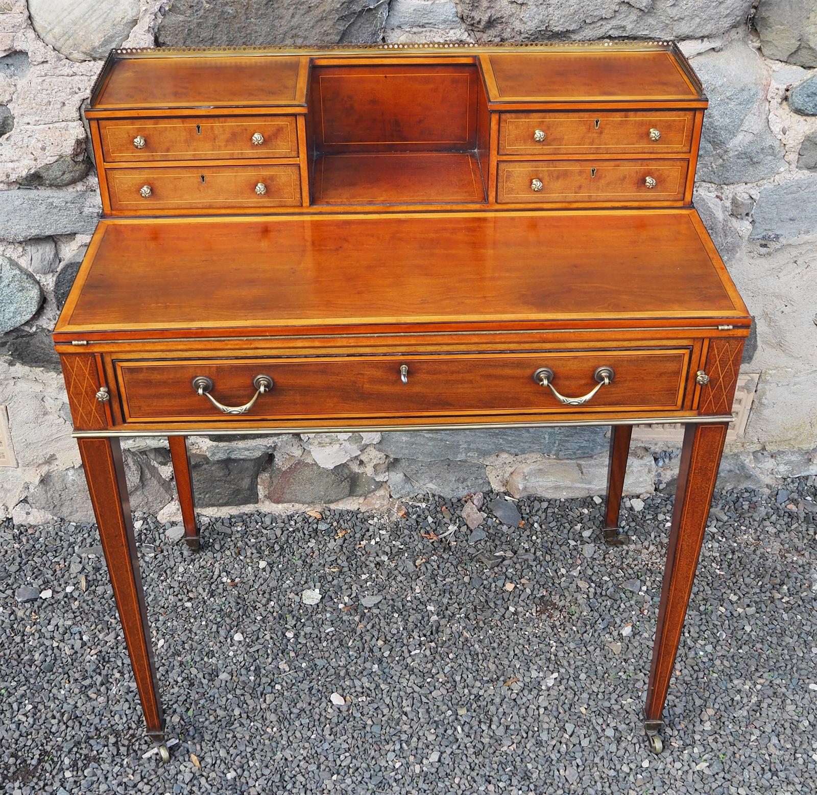 Fine Scottish Bonheur-de-jour by Morrison (1 of 13)