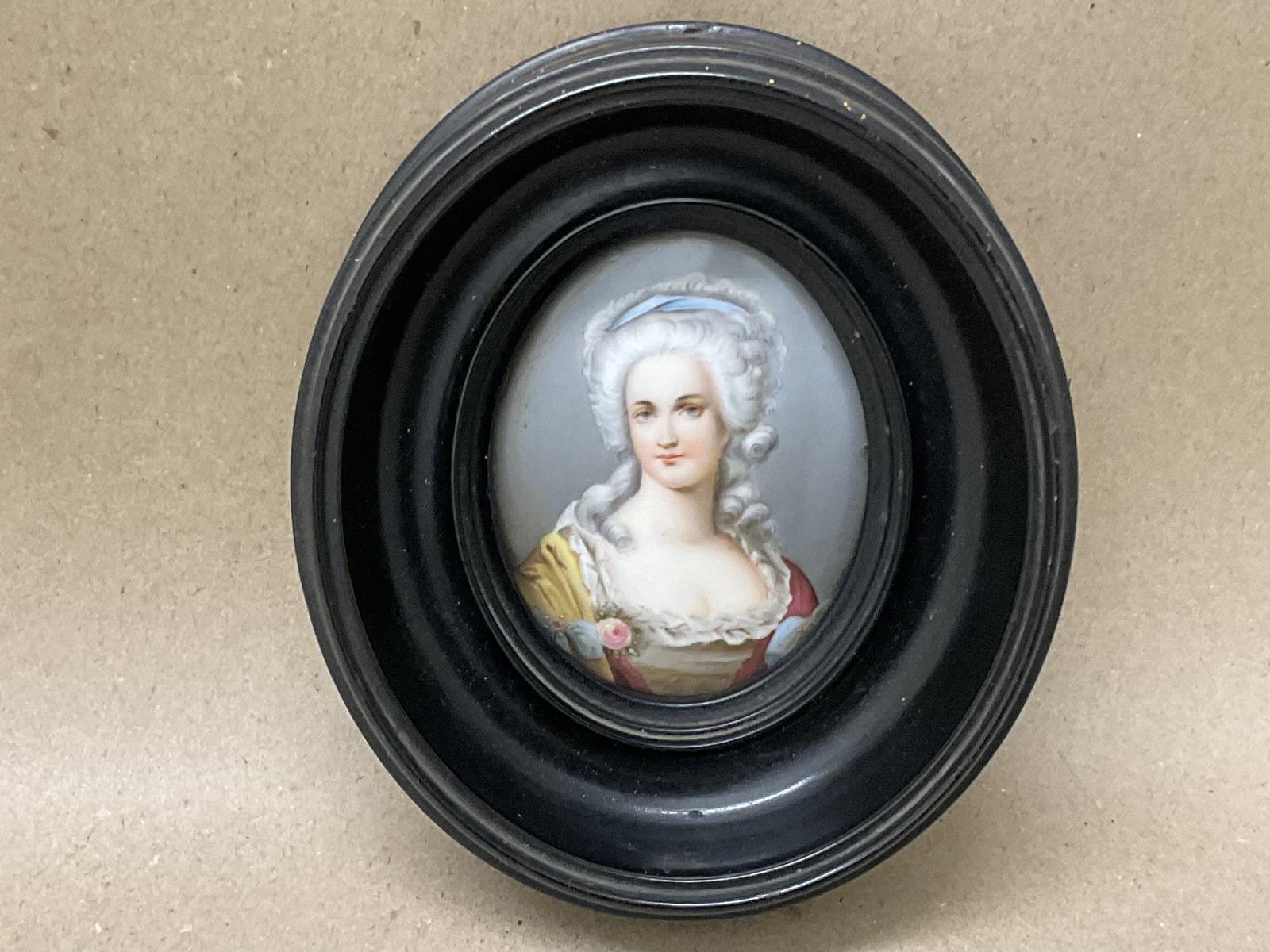 Georgian Miniature Ceramic Hand Painted Framed Portrait Painting Of A Lady Antique C1820 (1 of 5) Georgian Miniature Ceramic Hand Painted Framed Portrait Painting Of A Lady Antique C1820 (1 of 5)