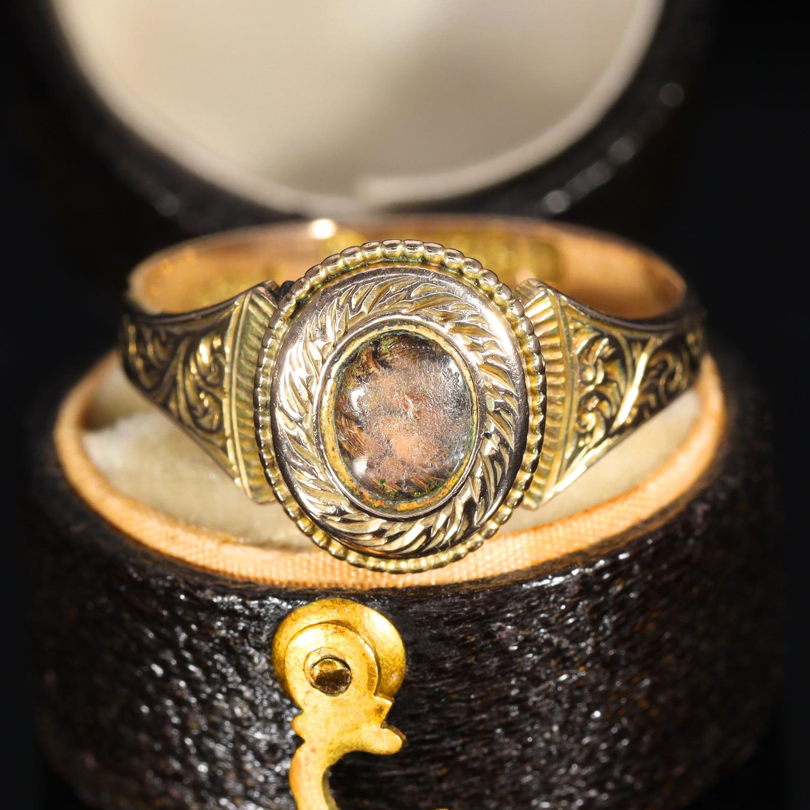 The Antique Victorian Oval Hairpiece Mourning Ring (1 of 9)