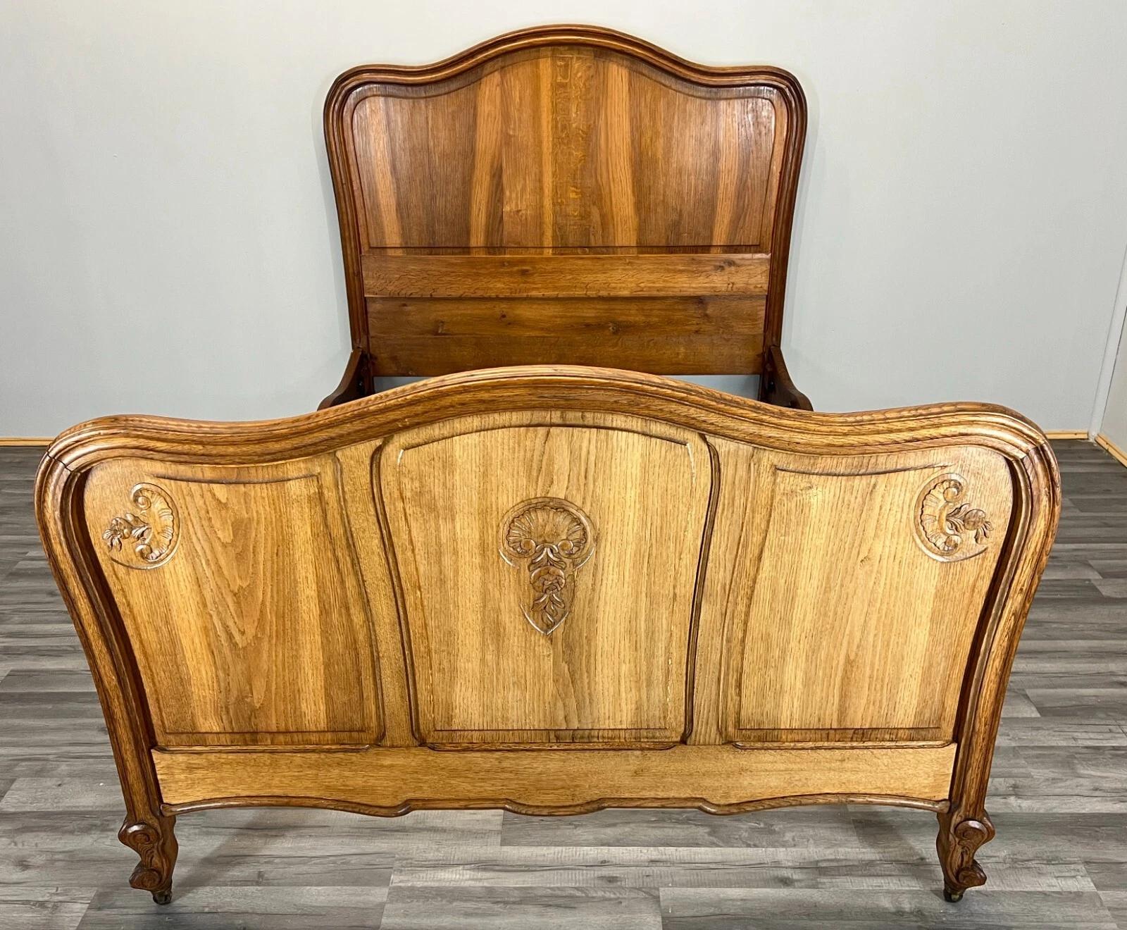 Bed French Double Bed Oak Frame Carved Headboard (1 of 11) Bed French Double Bed Oak Frame Carved Headboard (1 of 11)