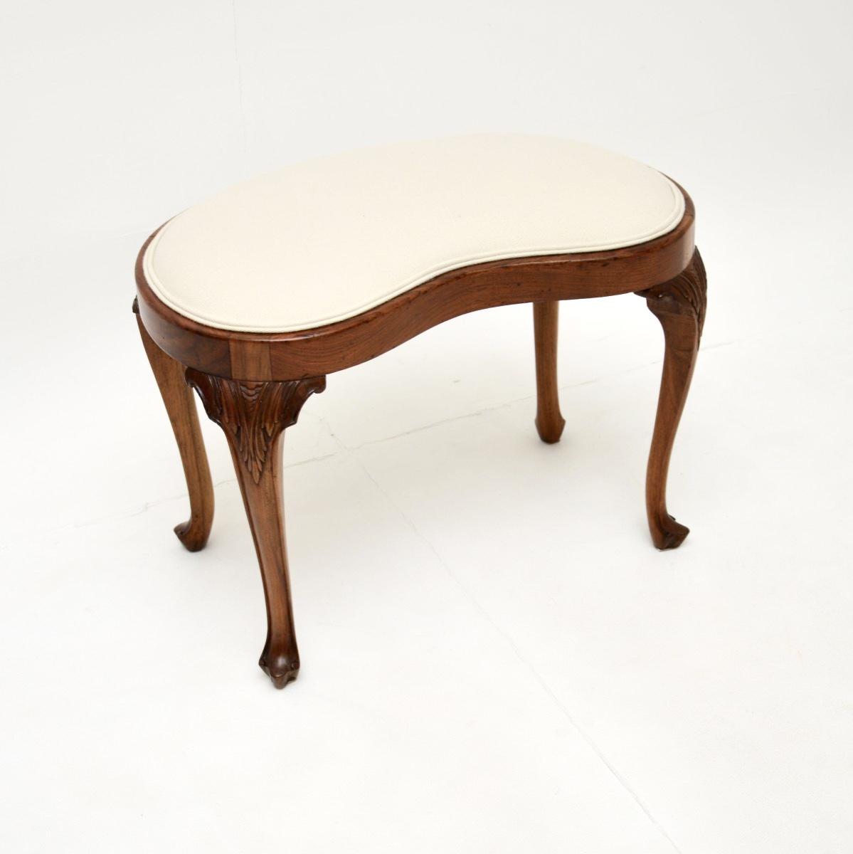 Antique Walnut Kidney Shaped Stool (1 of 6) Antique Walnut Kidney Shaped Stool (1 of 6)