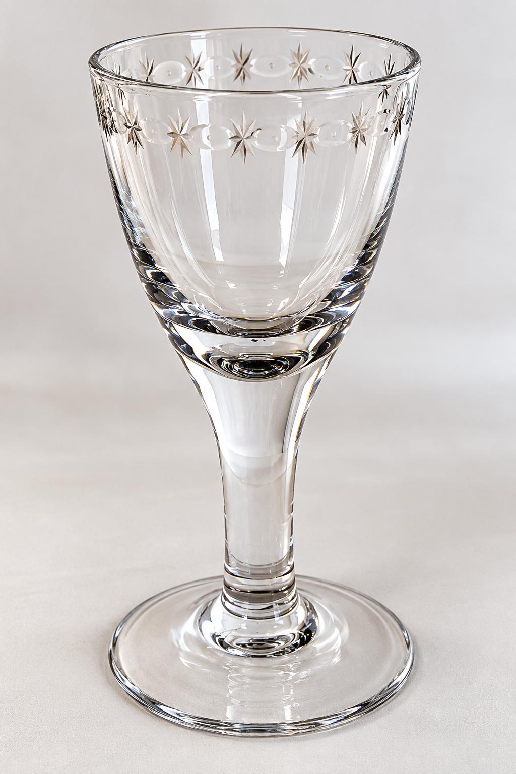 An Antique Circa 1750 Engraved Dram Glass (1 of 5) An Antique Circa 1750 Engraved Dram Glass (1 of 5)