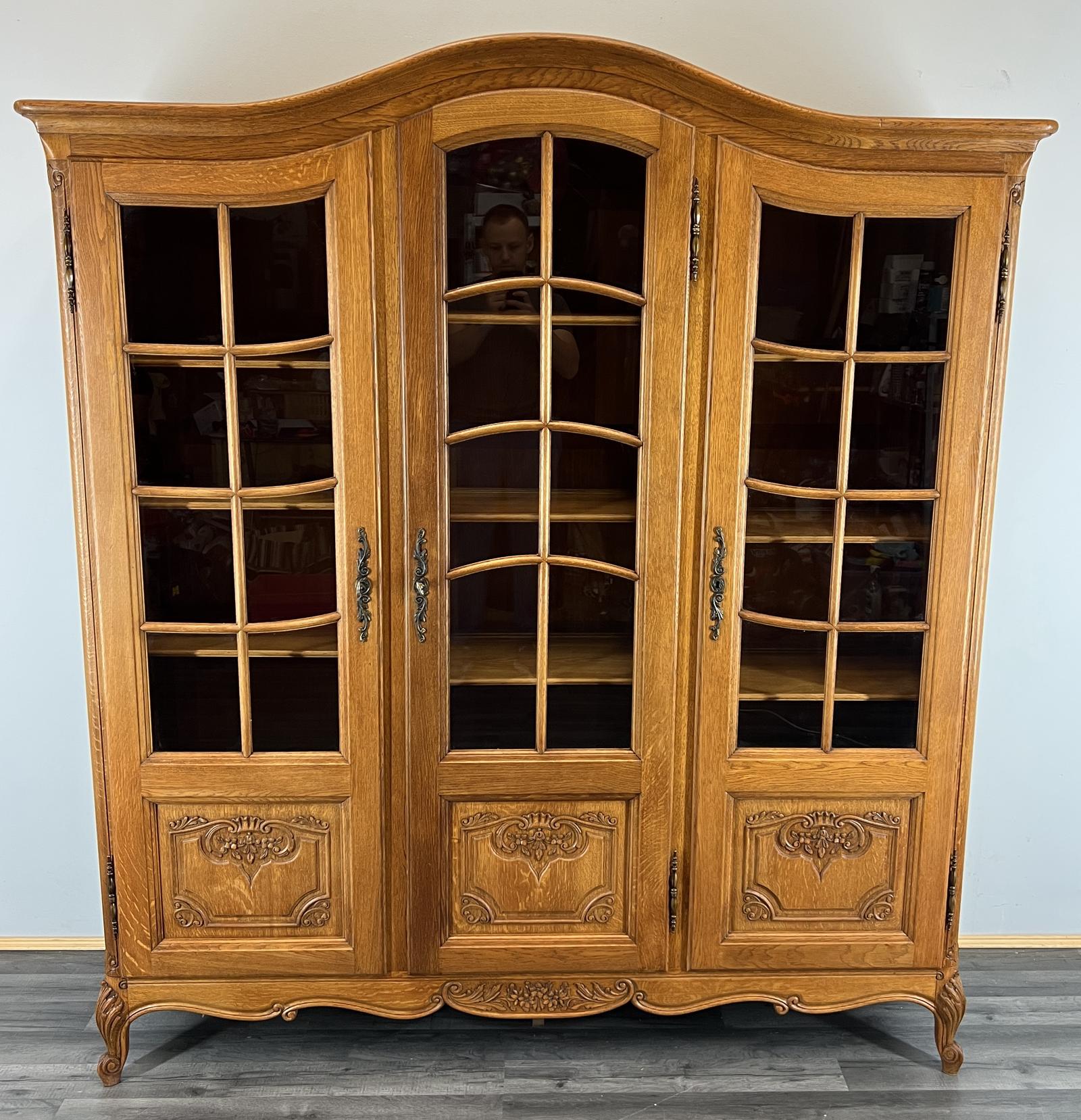 Bookcase Vintage French Louis XIV Style Oak Display Cabinet Sideboard (1 of 9)