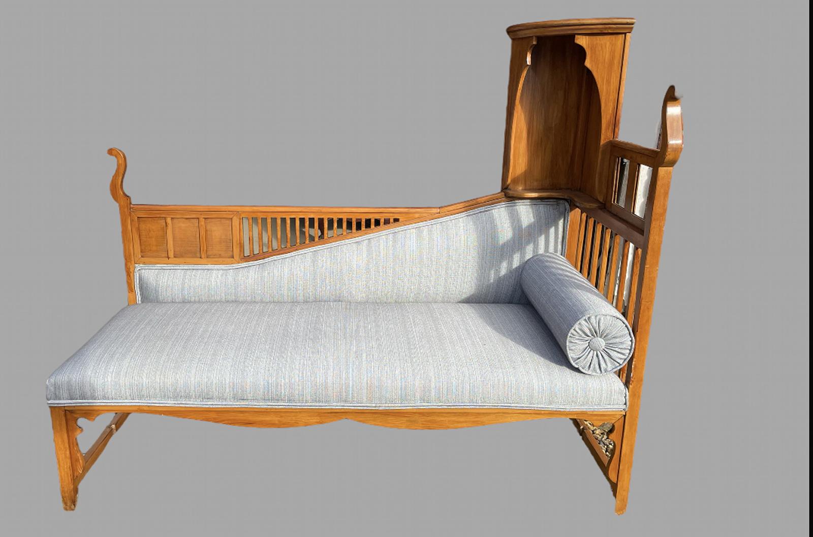 Interesting Stained Daybed in Japonesque Style (1 of 4) Interesting Stained Daybed in Japonesque Style (1 of 4)