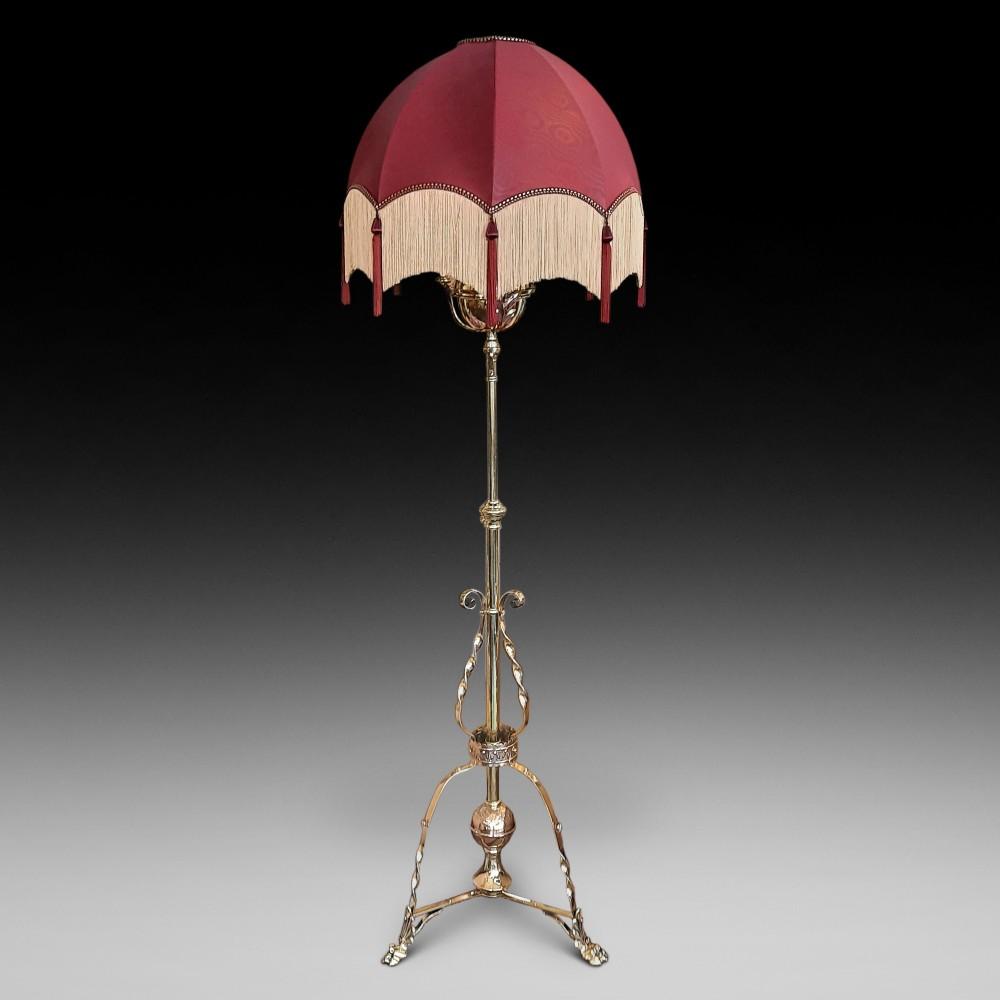 Arts & Crafts Adjustable Standard Oil Lamp (1 of 1)