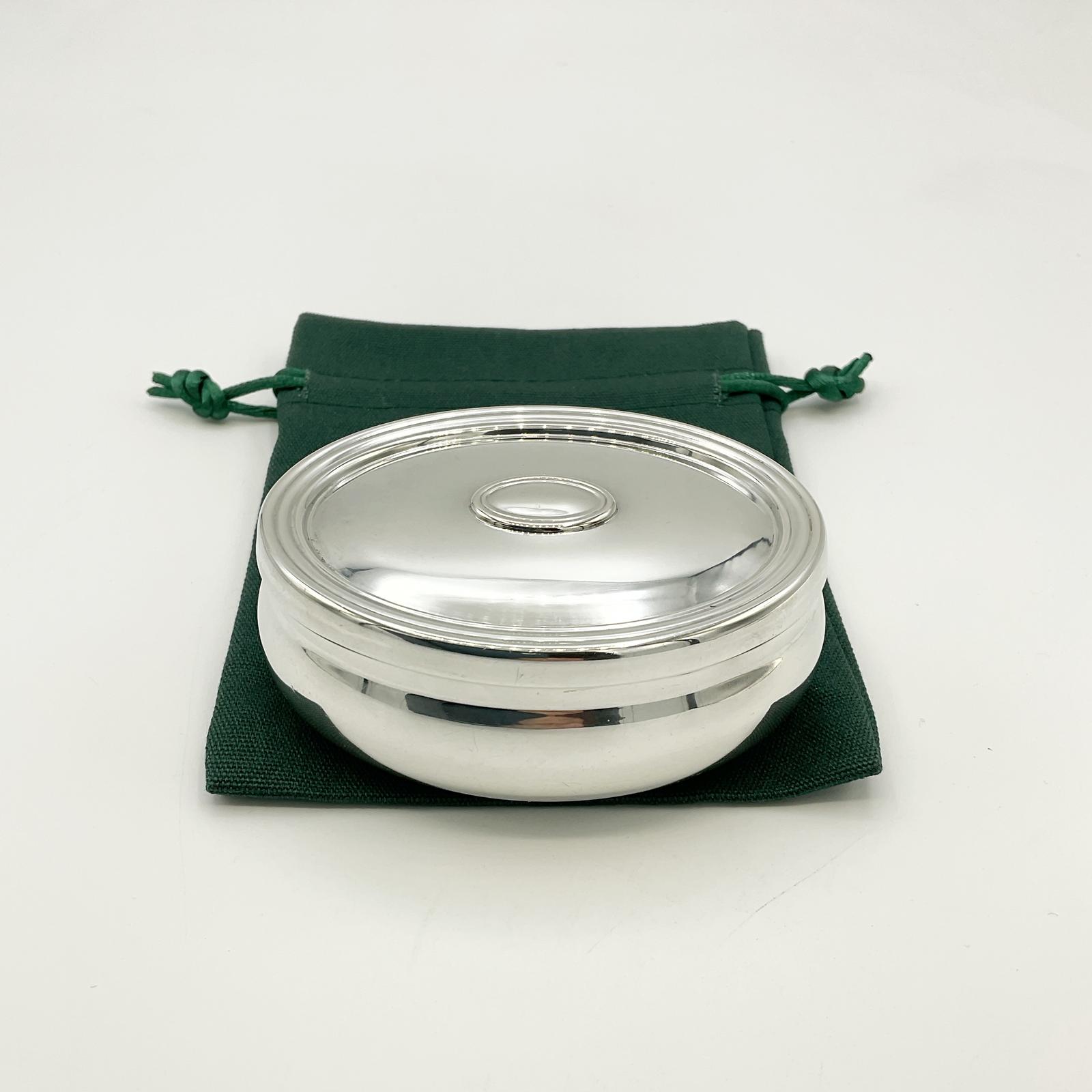 1950s Solid Silver Trinket or Jewellery Box (1 of 11) 1950s Solid Silver Trinket or Jewellery Box (1 of 11)