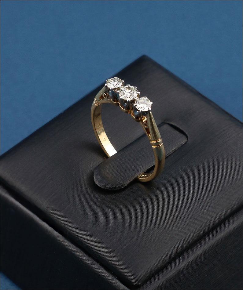 Vintage 18K Gold Trilogy Ring with Three Natural Diamonds (1 of 10) Vintage 18K Gold Trilogy Ring with Three Natural Diamonds (1 of 10)