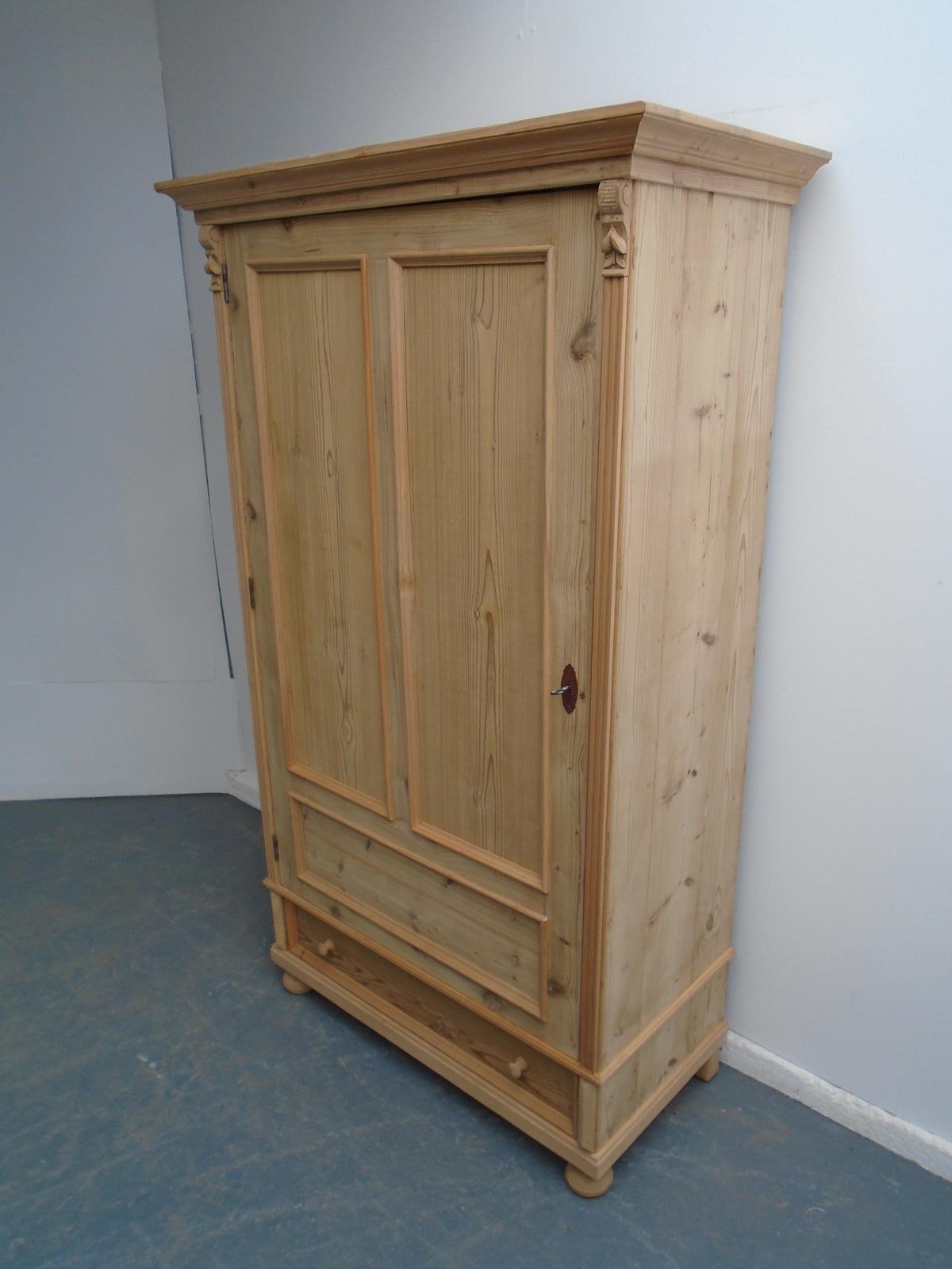 A Super Victorian 1 Door Antique / Old Pine Kitchen Storage Cupboard to Wax / Paint (1 of 10)