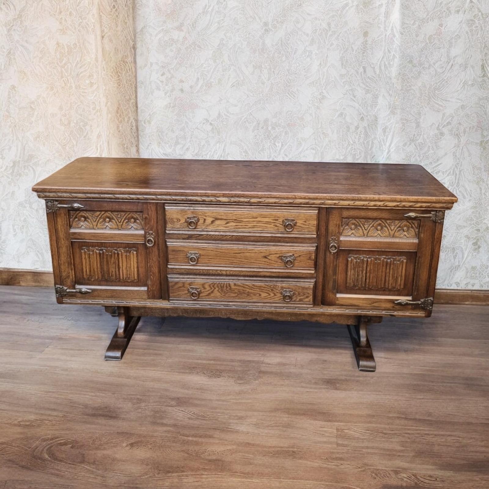 Vintage Old Charm Wood Bros Raised Sideboard c.1960 (1 of 10)