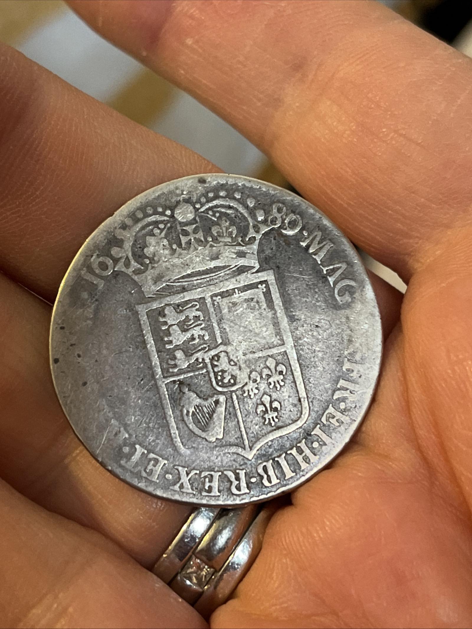 William & Mary - 1689 Silver Halfcrown (1 of 8)