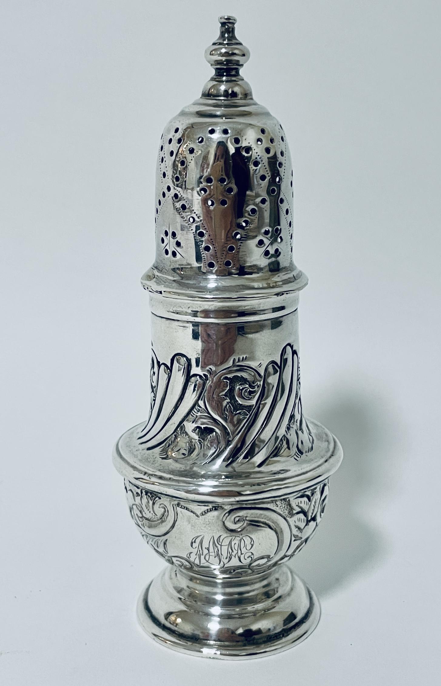 Victorian Solid Sterling Silver Pepper Shaker (1 of 12)