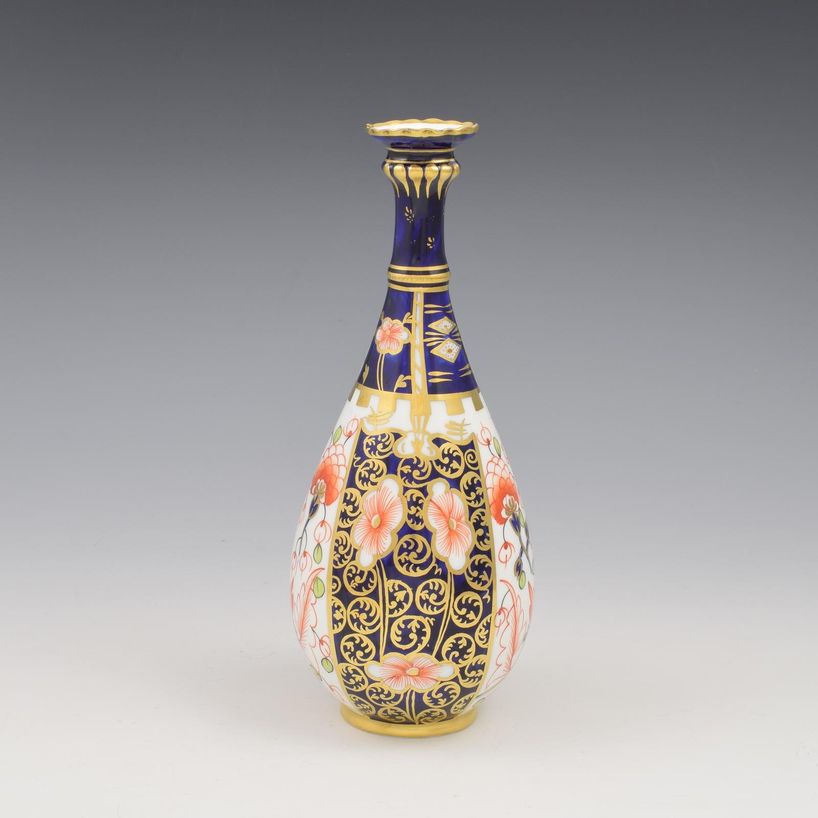 Antique Royal Crown Derby Porcelain Stem Vase Imari Witches Patt. 6299 (1 of 5) Antique Royal Crown Derby Porcelain Stem Vase Imari Witches Patt. 6299 (1 of 5)