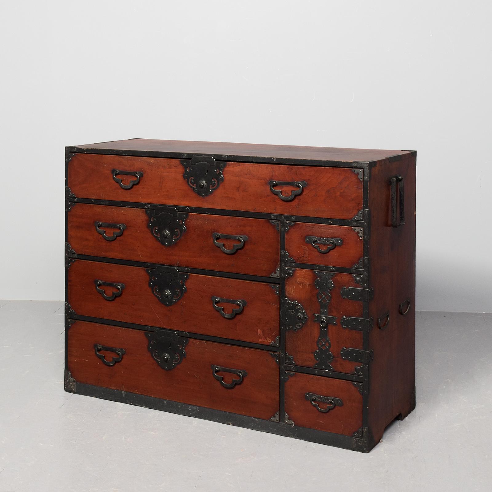 Japanese Meiji Period Tansu Chest (1 of 10) Japanese Meiji Period Tansu Chest (1 of 10)
