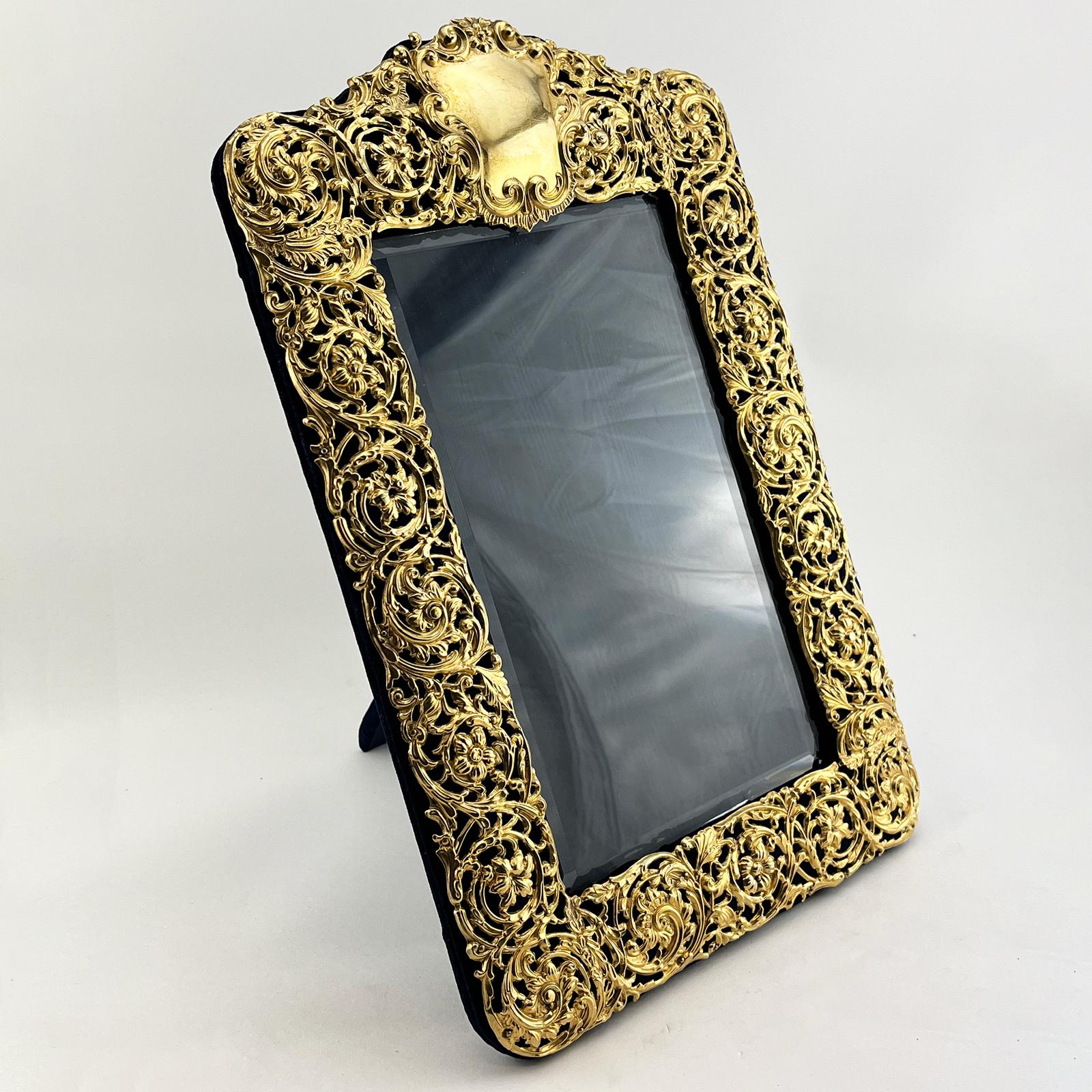 Superb Quality & Decorative Gilt Silver Photo Frame (1 of 9)