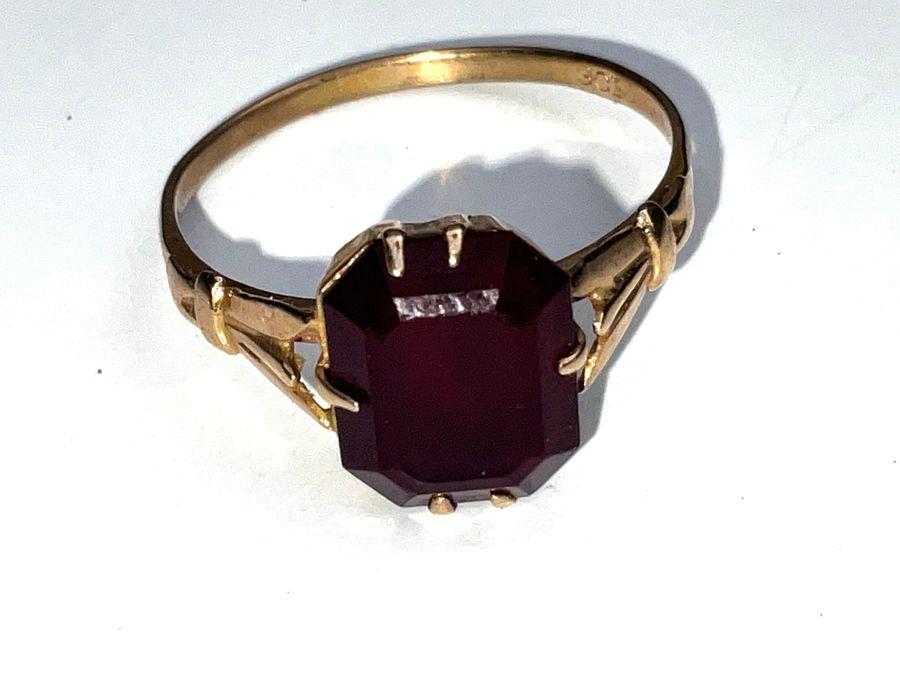 AMETHYST SOLITAIRE 9CT RING (1 of 5) AMETHYST SOLITAIRE 9CT RING (1 of 5)