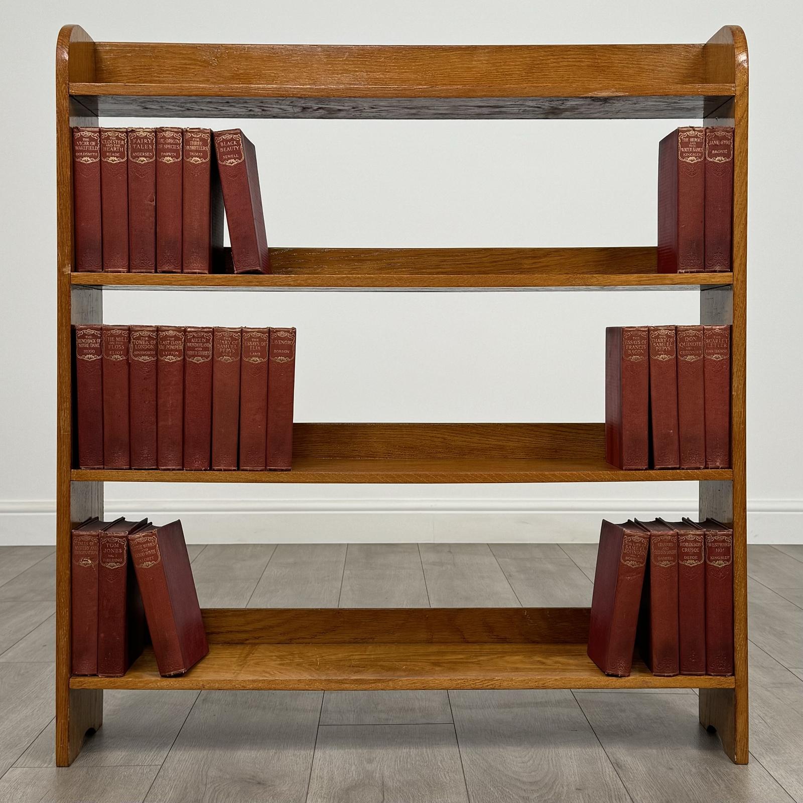 Antique 20th Century Good Quality Open Bookcase in Oak (1 of 10) Antique 20th Century Good Quality Open Bookcase in Oak (1 of 10)