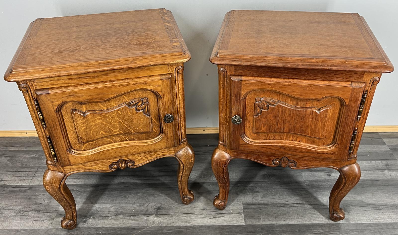 Pair of Bedside Tables Vintage French Carved Oak  Nightstands Cabinets (1 of 8)