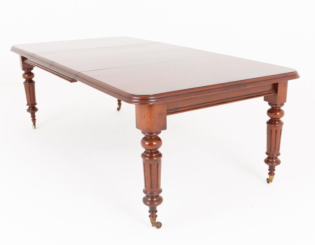 Victorian Mahogany Extending Dining Table (1 of 9) Victorian Mahogany Extending Dining Table (1 of 9)