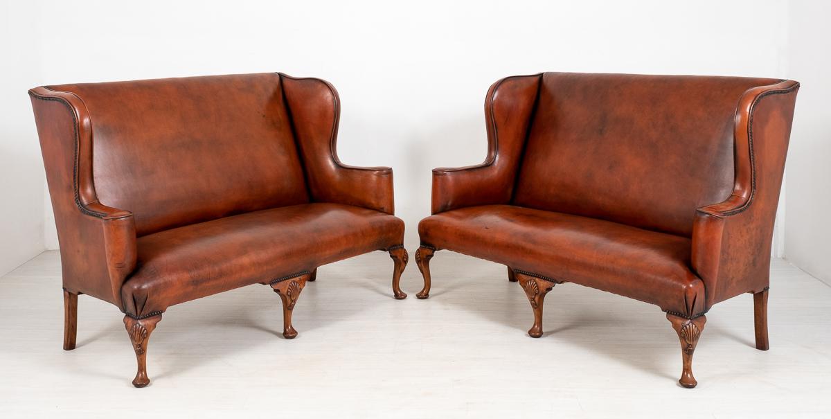Good Pair of Leather Queen Anne Style Settees (1 of 10)