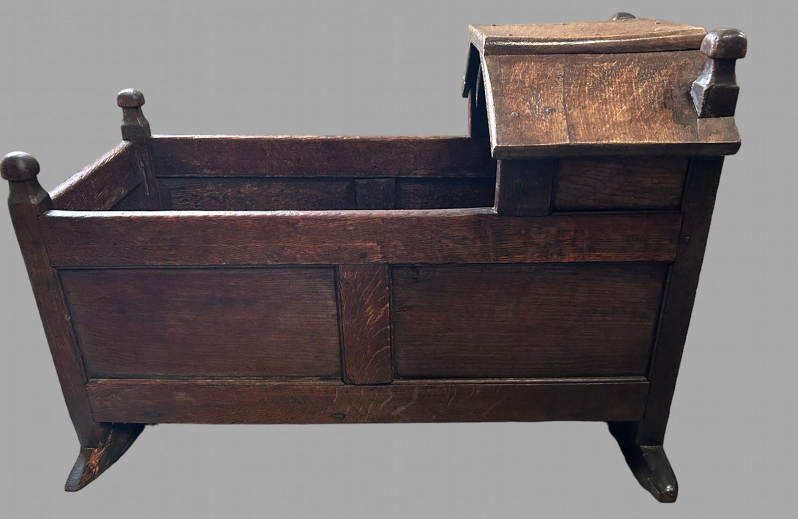 Early 18th Century Oak Cradle on Rockers (1 of 4)