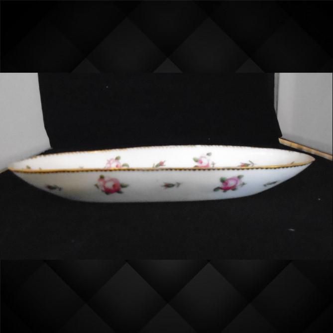Nantgarw Porcelain Pen Tray (1 of 1) Nantgarw Porcelain Pen Tray (1 of 1)