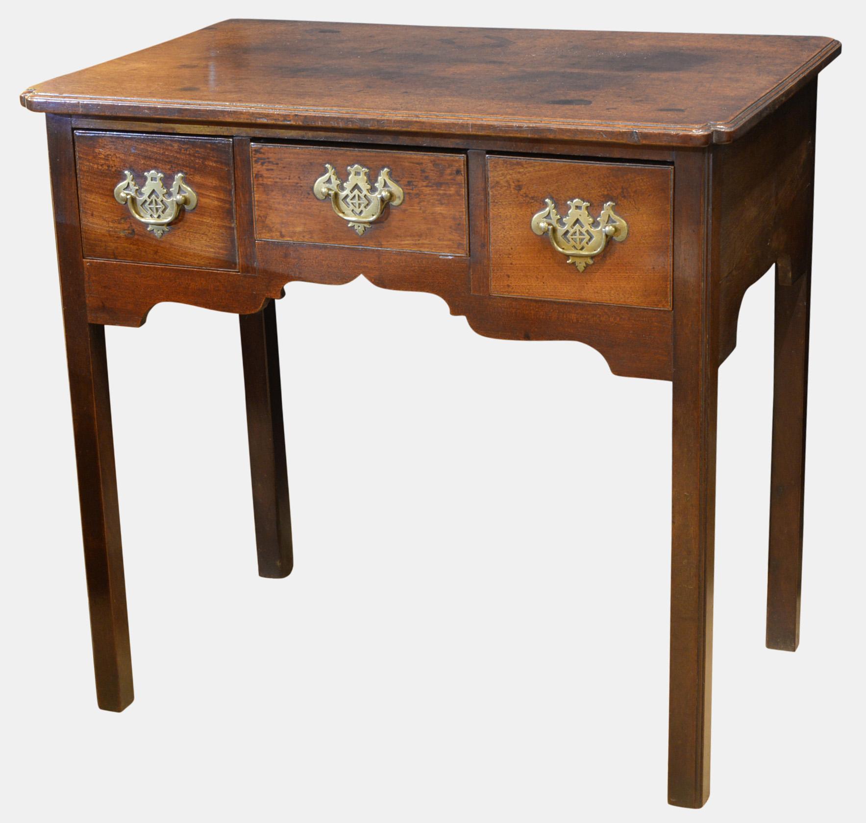 18th Century Mahogany Lowboy (1 of 4) 18th Century Mahogany Lowboy (1 of 4)