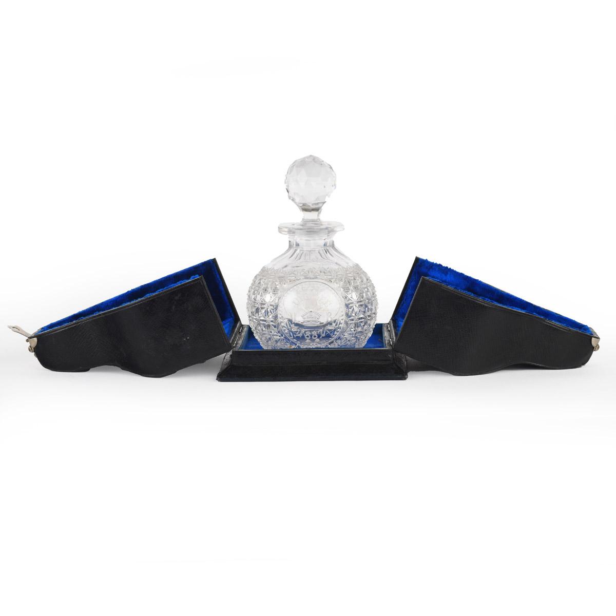 Royal Commemorative Cut Crystal Glass 1887 Golden Jubilee Scent Bottle or Perfume Flask with Arms of the Grocer’s Company and Original Presentation Box (1 of 8)