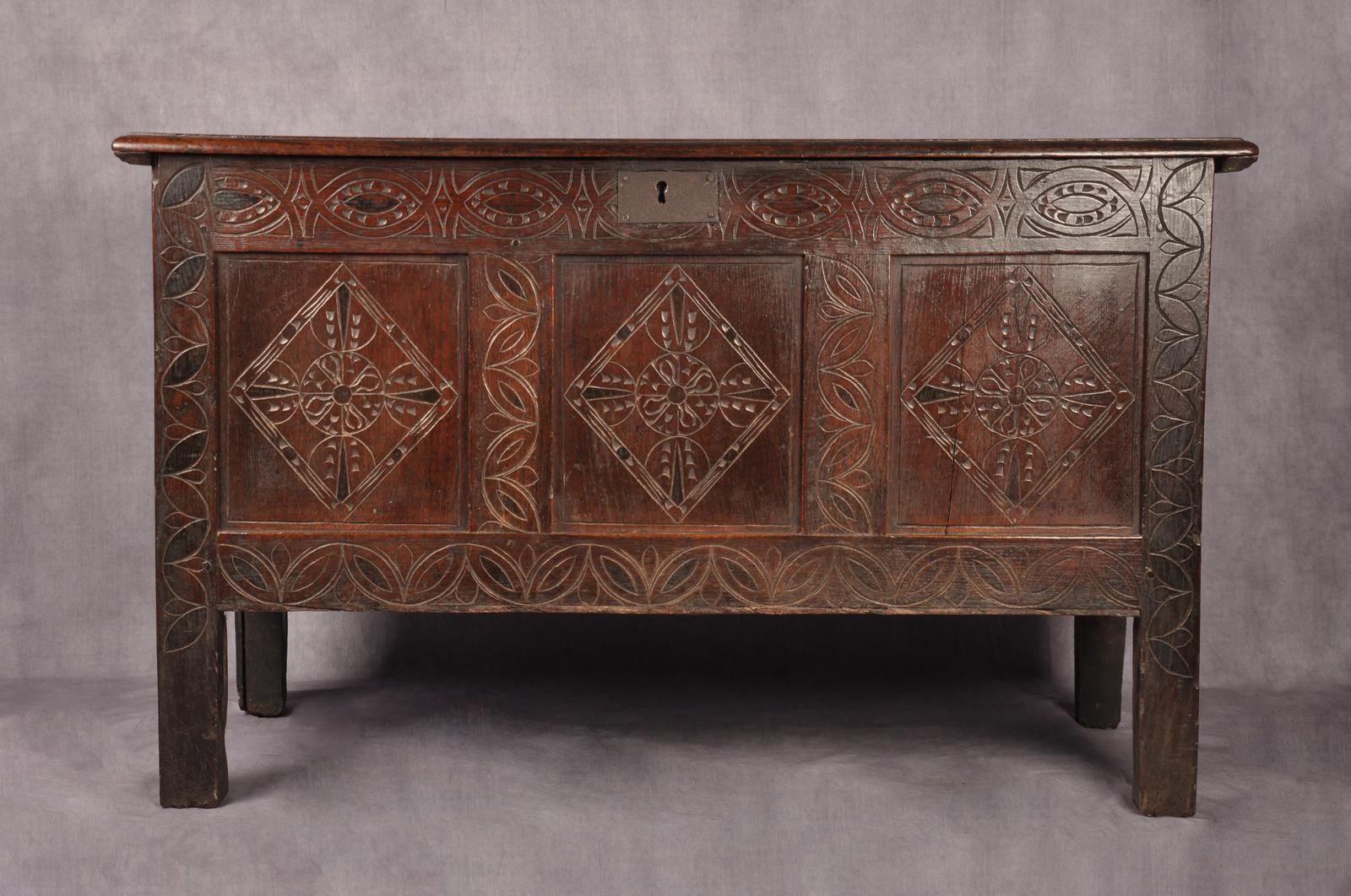17th Century Dorset Coffer (1 of 11)