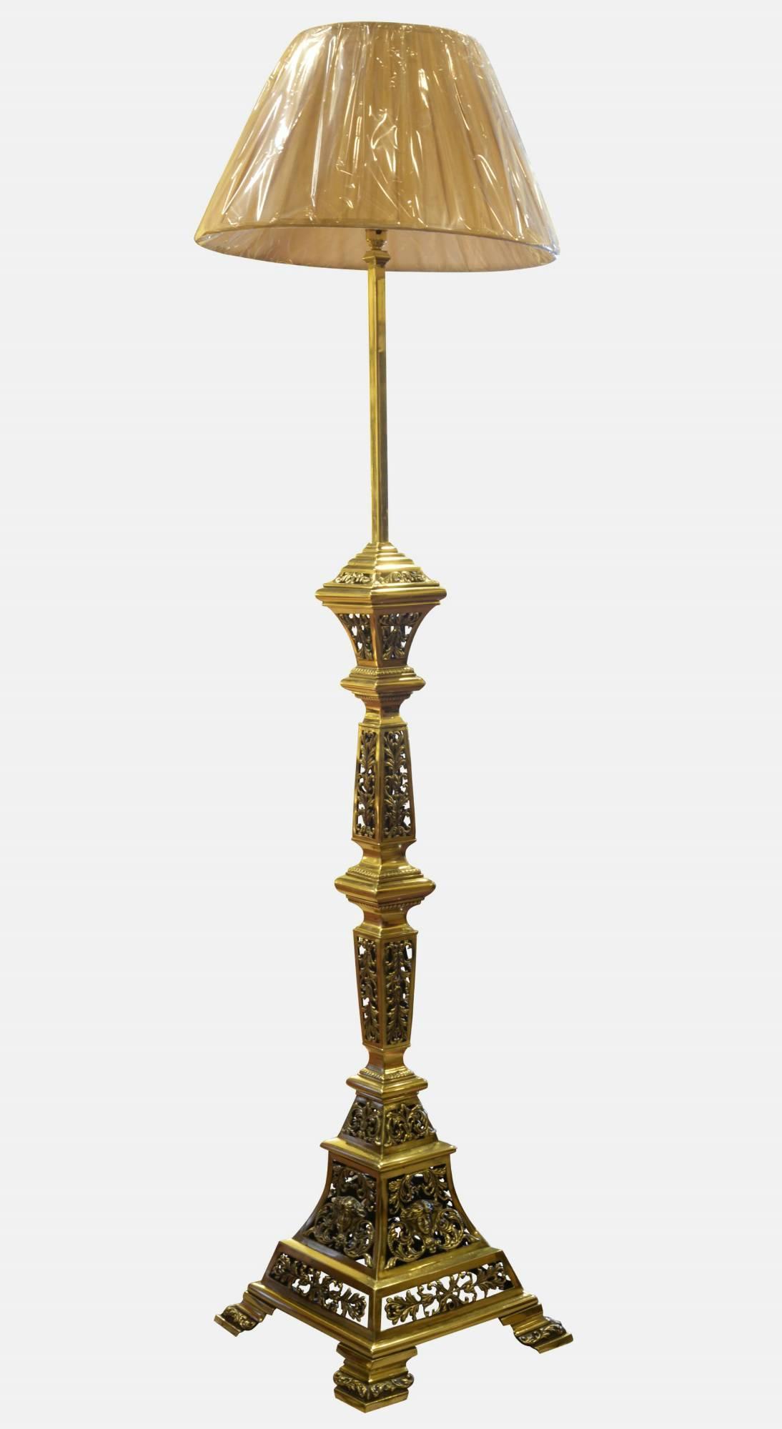 19th Century Cast Brass Standard Lamp (1 of 1) 19th Century Cast Brass Standard Lamp (1 of 1)