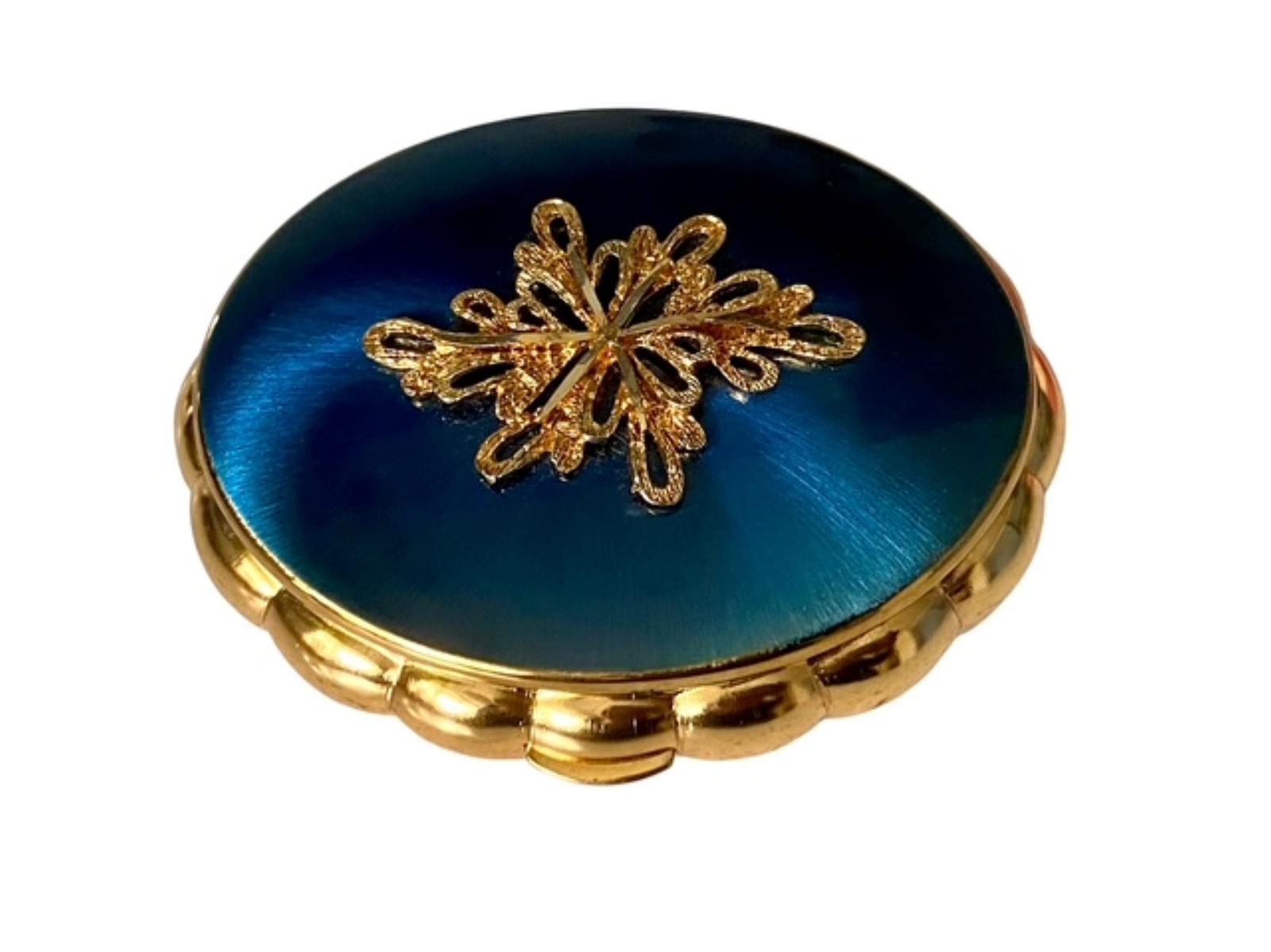 Vintage Kigu Concerto Musical Irridescent Blue Powder Compact Circa 1950 (1 of 5) Vintage Kigu Concerto Musical Irridescent Blue Powder Compact Circa 1950 (1 of 5)