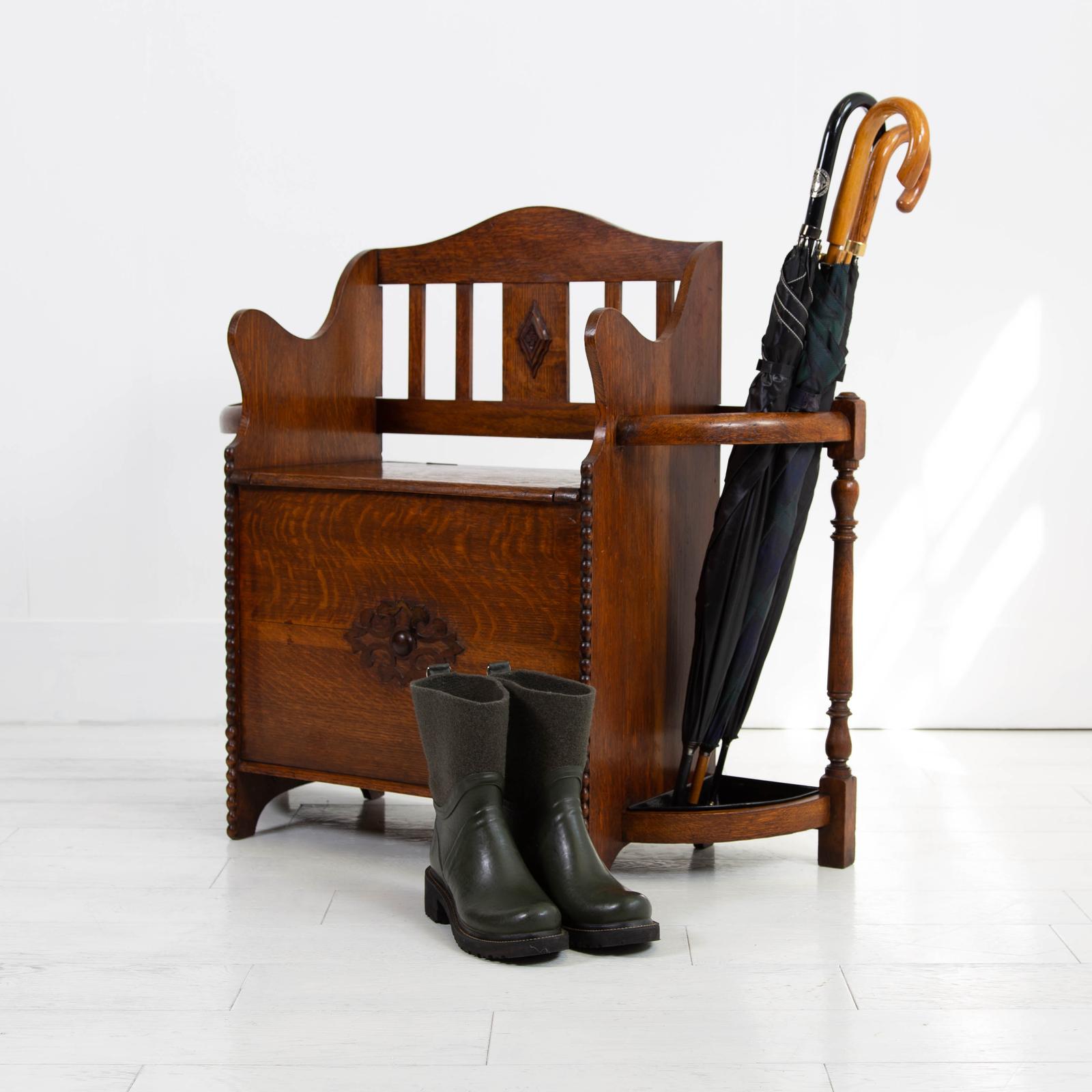 Charming English Oak Hall Seat with Storage c.1930 (1 of 11) Charming English Oak Hall Seat with Storage c.1930 (1 of 11)