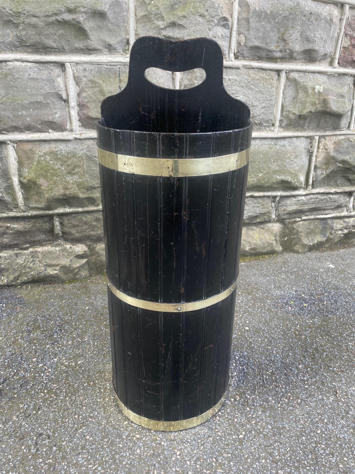 Antique Brass Bound Oak Semi Circular Stick Stand (1 of 8) Antique Brass Bound Oak Semi Circular Stick Stand (1 of 8)