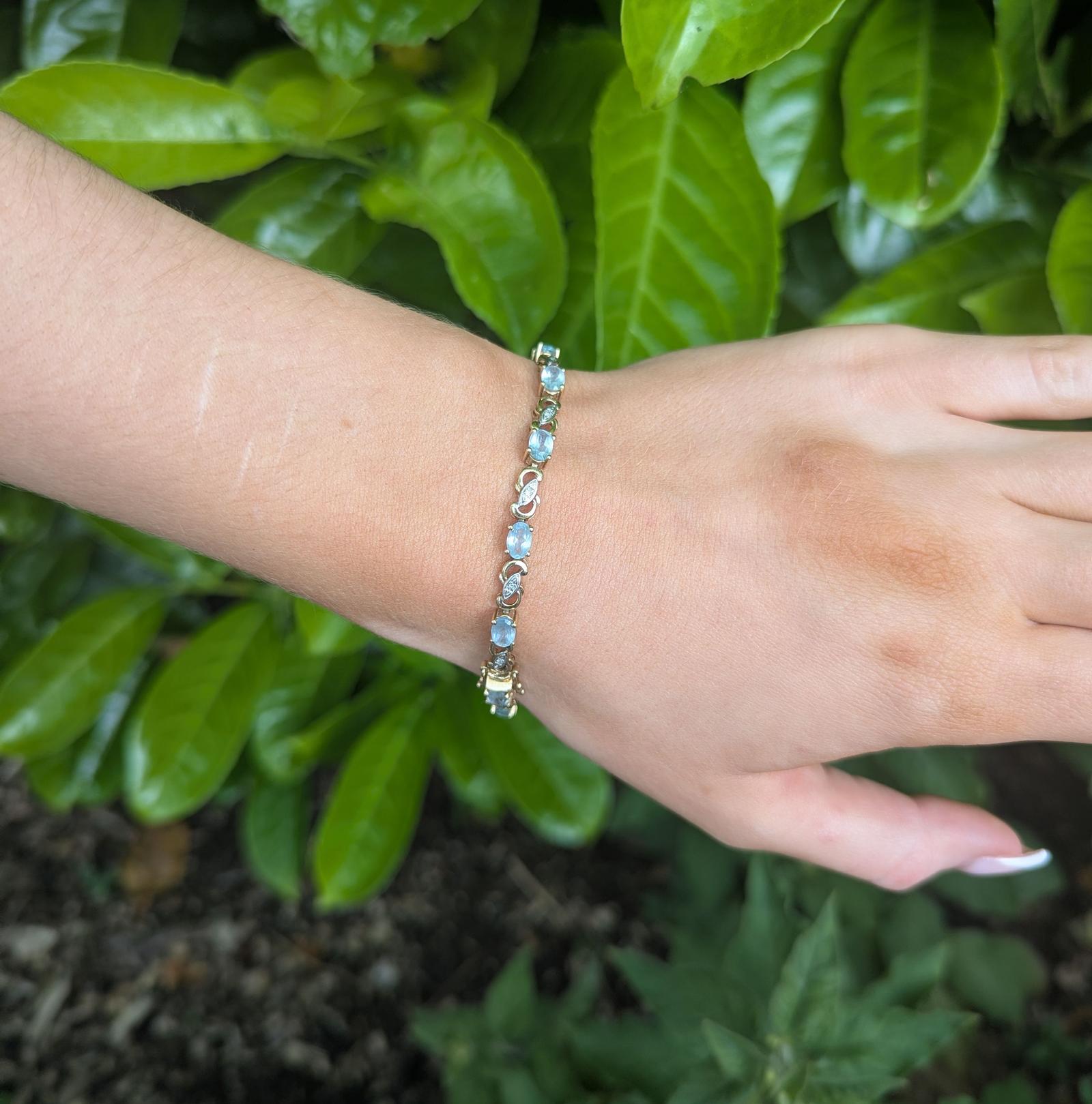 European 20th Century Bracelets & Bangles - main image